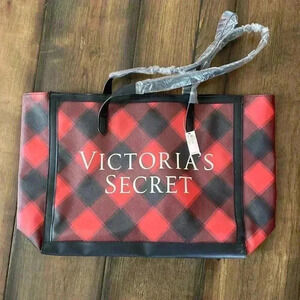 Brand new***Victoria’s Secret Black/Red Plaid Tote Handbag Purse